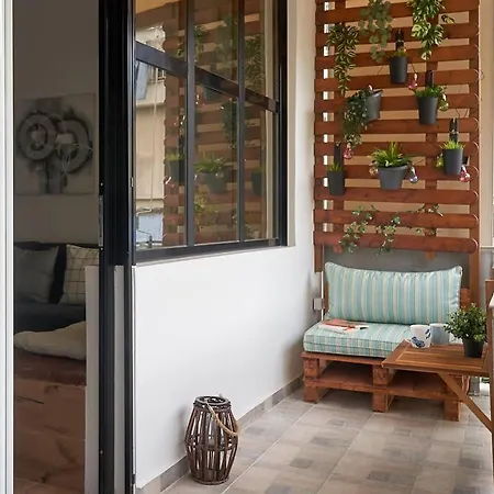 The Sunny House Apartment *