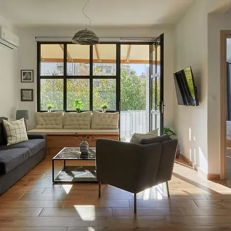 The Sunny House *
